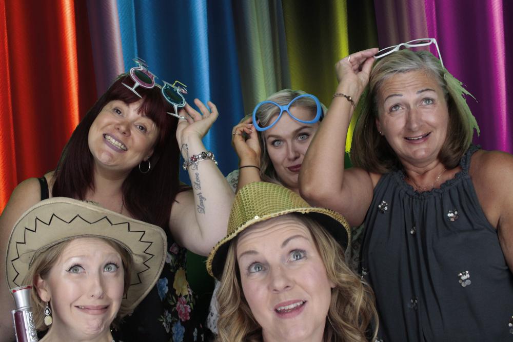 DHL South Regional Meeting | View more photos from the event at gallery.myphotoboothexperience.co.uk/u/MyPhotoBoothExperienceLtd/DHL-South-Regional-Meeting